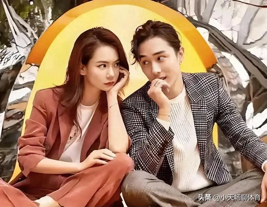 娱乐圈老模范夫妻_戚薇李承铉爱情故事_娱乐圈嫁给爱情模范夫妻