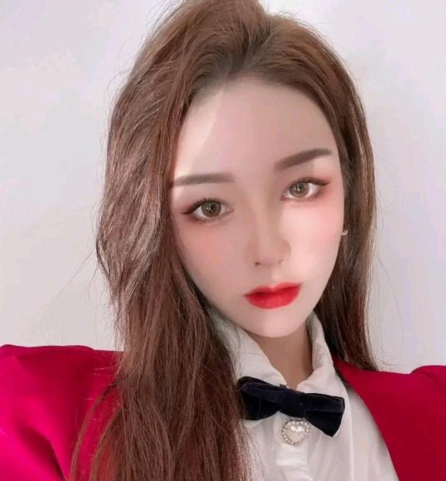 许华升网红女友婷婷官宣分手原因_许华升网红八卦-_广西网红许华升婷婷分手