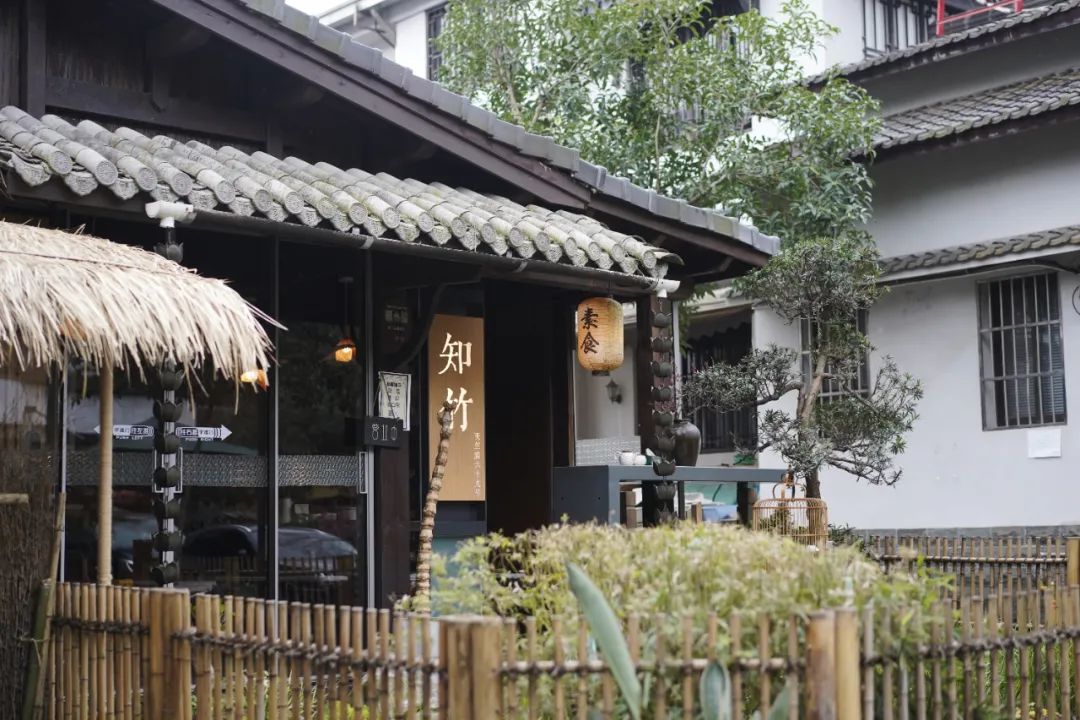 知竹素面推荐_杭州八卦田网红饭店电话多少啊-_杭州小馆美食